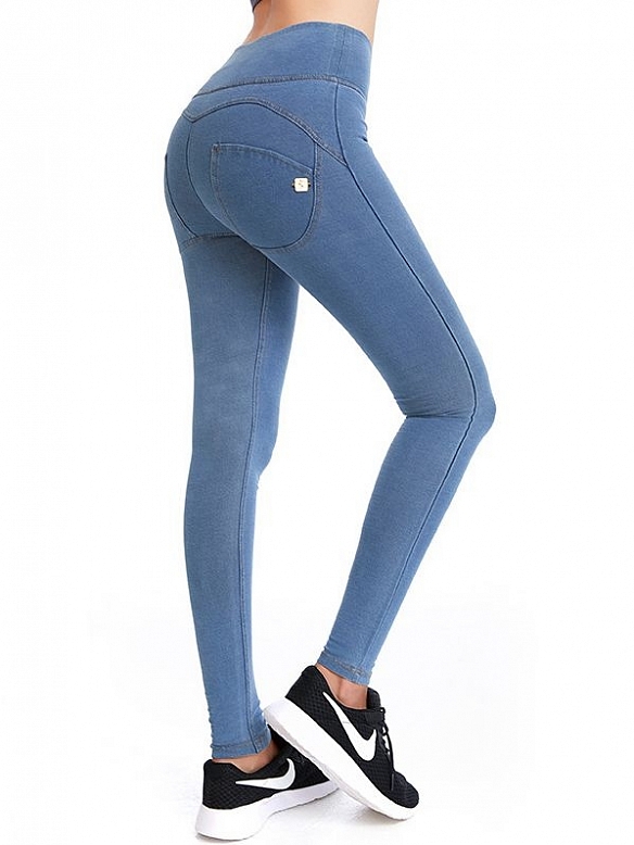 Hochtaillierte, hüftbetonte, eng anliegende Sporthose HS873