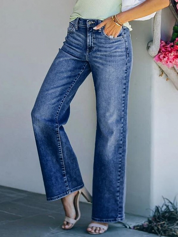 Locker sitzende Jeanshose mit weitem Bein und hohem Stretchanteil HS977