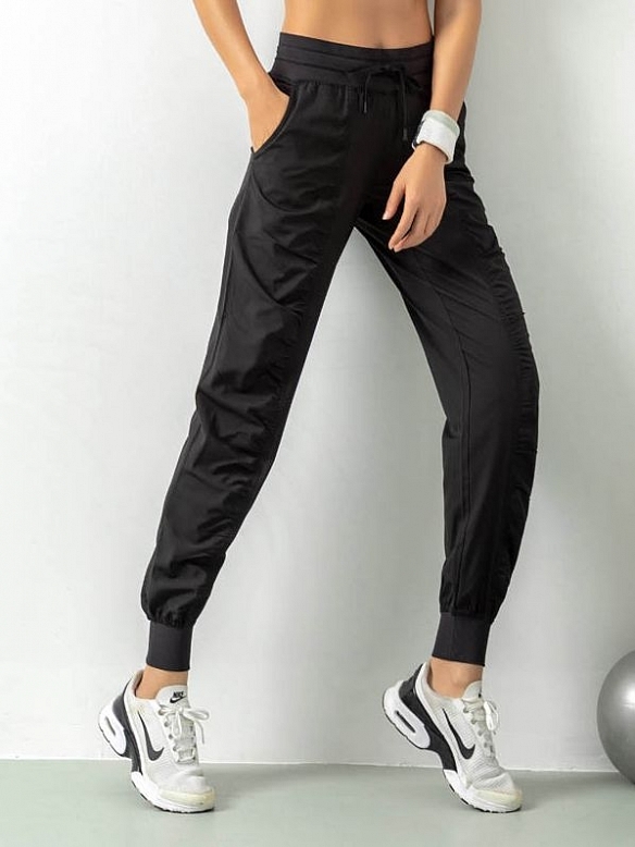 Locker sitzende Laufhose mit Kordelzug HS925