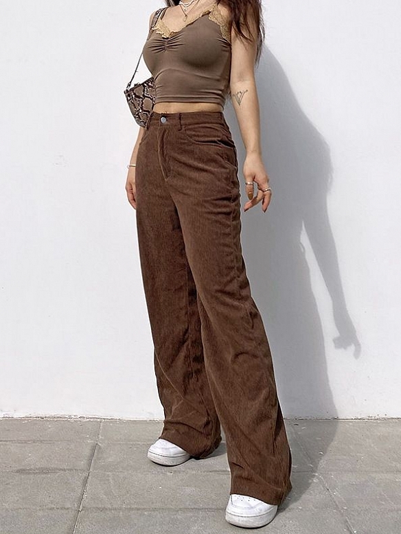 Schmal geschnittene, gerade Freizeithose aus Cord mit weitem Bein HS966