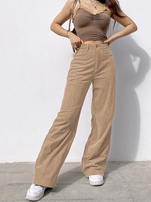 Schmal geschnittene, gerade Freizeithose aus Cord mit weitem Bein HS966